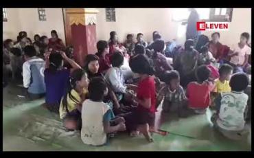 Embedded thumbnail for တိုက်ပွဲကြောင့် နေရပ်စွန့်ခွာနေရသည့် ကျောက်တော်မြို့နယ် ချောင်းတူကျေးရွာမှ အလယ်တန်းကျောင်းသား ကျောင်းသူ ၂၀ ကျော် စာမေးပွဲလာရောက်ဖြေဆိုခြင်း မရှိခဲ့