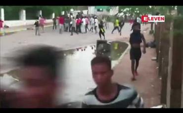 Embedded thumbnail for သပိတ်စခန်း ဖြိုခွင်းခဲ့သူများကို ကြိုးစင်တင်သွားမည်ဟု ဆူဒန် ထိပ်ပိုင်းဗိုလ်ချုပ်ကြီး ကတိပေး