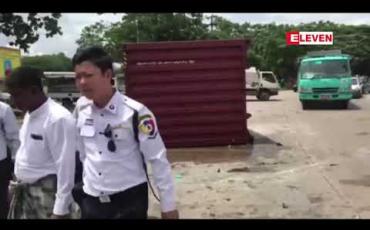 Embedded thumbnail for သာကေတမြို့နယ် ရှုခင်းသာမြို့ပတ်လမ်း ငါးကွေ့တွင်ကွန်တိန်နာယာဉ်တစ်စီး အရှိန်လွန်တိမ်းမှောက်မှုဖြစ်ပွား