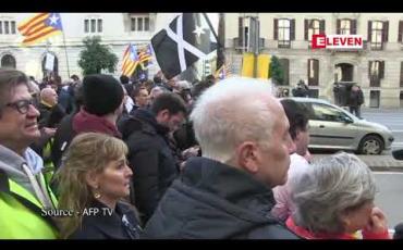 Embedded thumbnail for ကာတာလိုနီးယားတွင် ပြုလုပ်မည့် စပိန်အစိုးရအဖွဲ့  အစည်းအဝေးကို ဆန့်ကျင်သည့်အနေဖြင့် ကတ်တလန် ခွဲထွက်ရေးသမားများက လမ်းများပိတ်ဆို့ကာ ဆန္ဒပြခဲ့ 