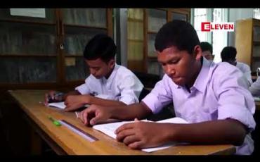 Embedded thumbnail for အဋ္ဌမတန်း မြန်မာဖတ်စာမှ ပယ်ဖျက်ခဲ့မှုကြောင့် ဝေဖန်မှုများစွာရှိခဲ့သည့် စာဆိုတော်မယ်ခွေ၏ “လက်ဆောင်”ကဗျာကိုဒသမတန်းမြန်မာဖတ်စာတွင် ပြန်လည်ထည့်သွင်း ပြဋ္ဌာန်းမည် 