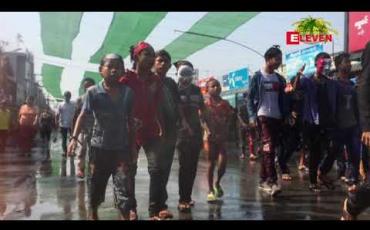 Embedded thumbnail for နေပြည်တော်၊ ရန်ကုန်၊ မန္တလေး အပါအဝင် နယ်မြို့ အသီးသီး၏ သင်္ကြန်အကြိုနေ့ ညနေပိုင်းမြင်ကွင်းများ