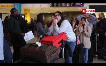 Embedded thumbnail for ဗြိတိန် Gatwickလေဆိပ်၏ ဝေဟင်တွင် ဒရုန်းများတွေ့ရှိခဲ့ခြင်းကြောင့် လေဆိပ်ကိုပိတ်လိုက်ရသဖြင့် ခရီးသည်ထောင်ပေါင်းများစွာသောင်တင်နေခဲ့ 