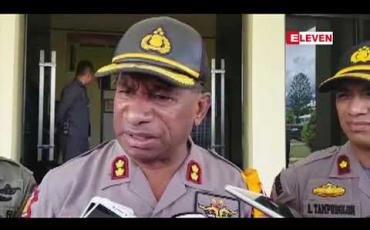 Embedded thumbnail for အင်ဒိုနီးရှားနိုင်ငံ ပါပူအာပြည်နယ်တွင် ခွဲထွက်ရေးဝါဒီများက ဆောက်လုပ်ရေးလုပ်သား ၂၄ ဦးထက်မနည်းကို သတ်ဖြတ်ခဲ့ဟု ယူဆရကြောင်း အင်ဒိုနီးရှားစစ်တပ် ပြောကြား