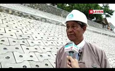 Embedded thumbnail for ကျပ်သန်း ၅၀၀၀ ကျော် ဘတ်ဂျက်သုံးဆောင်ရွက်နေသည့် မန္တလေးတိုင်းအတွင်း ကမ်းပြိုကာကွယ်ရေးလုပ်ငန်း များထဲမှ ပြီးစီးသည့်နေရာများကို တိုင်းစီမံကိန်းအရည်အသွေးစစ်ဆေးရေးအဖွဲ့က ကွင်းဆင်းစစ်ဆေး