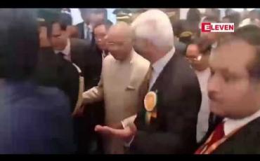 Embedded thumbnail for ပဥ္ဓမအကြိမ်မြောက် အိန္ဒိယနိုင်ငံထုတ်ကုန်စည်များပြပွဲ ဖွင့်ပွဲအခမ်းအနားသို့ ဒုတိယသမ္မတ ဦးမြင့်ဆွေနှင့် အိန္ဒိယသမ္မတတို့ တက်ရောက် ဖွင့်လှစ်ပေးခဲ့