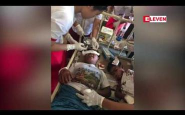 Embedded thumbnail for ဘီးလင်းမြို့၊ ကုသိနာရုံဆံတော်ရှင် တောင်တက်ကားလမ်း၌ ဘုရားဖူးများတင်လာသည့် CANTER ယာဉ် တိမ်းမှောက်မှုကြောင့် ငါးဦးသေဆုံးကာ ၃၇ ဦးဒဏ်ရာရရှိ 