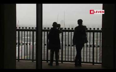 Embedded thumbnail for လန်ဒန်မြို့ရှိ Tate Modern ပြတိုက်၏ ၁၀ ထပ်မြောက်မှ ကလေးငယ် တစ်ဦးကို ပစ်ချမှုဖြင့် ဆယ်ကျော်သက် တစ်ဦးကို ဖမ်းဆီးထား