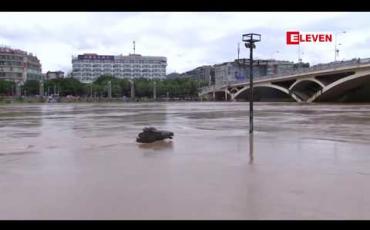 Embedded thumbnail for တရုတ်နိုင်ငံအရှေ့ပိုင်းနှင့် တောင်ပိုင်းတွင် မိုးသည်းထန်စွာ ရွာသွန်းမှုများကြောင့် ဒေသခံ ၁.၆ သန်းကျော် ထိခိုက်ခံစားခဲ့ရ 