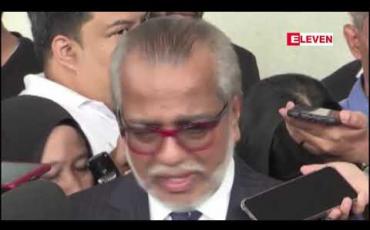 Embedded thumbnail for မလေးရှားဝန်ကြီးချုပ်ဟောင်းနှင့် 1MDB အကြီးအကဲဟောင်းတို့ စွဲချက်တင်ခံရ 