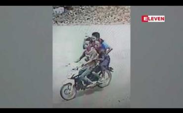 Embedded thumbnail for ကယားပြည်နယ် ရဲရုံးအနီးတွင် အမျိုးသမီးတစ်ဦး၏ အိတ်ကို ဆိုင်ကယ်ဖြင့် လုယူထွက်ပြေးခဲ့ သည့် ဆယ်ကျော်သက် လူငယ်သုံးဦးအား CCTV မှတ်တမ်းအရ ဖမ်းဆီးရမိ 