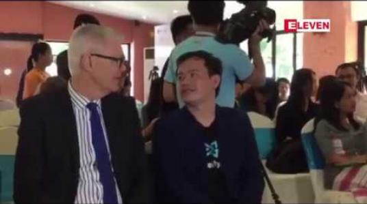 Embedded thumbnail for စွန့်ပစ်ပစ္စည်းများဖြစ်သောရေသန့်ဘူးခွံ၊ပုလင်းခွံ၊ ကော်နှင့် လျှပ်စစ်ပစ္စည်းအဟောင်းများကိုအိမ်တိုင်ရာရောက် ဝယ်ယူ/ရောင်းချနိုင်သည့် မိုဘိုင်းလ်အက်ပလီကေးရှင်းကိုမိတ်ဆက်