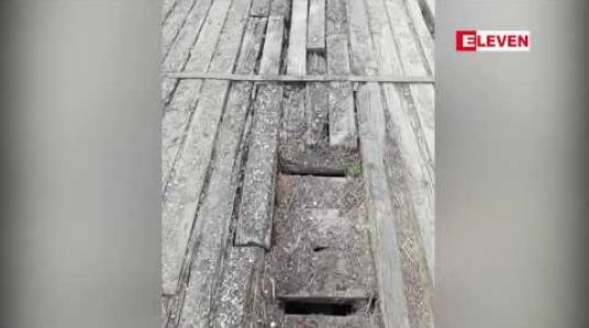 Embedded thumbnail for နာဂစ်ကွန်ရက်လမ်းမဟာဗျူဟာလမ်းမကြီးအမှတ်(၅) လမ်းပိုင်းနှင့် တံတားများဆိုးဝါးစွာပျက်စီးနေမှုကိုအမြန်ဆုံးပြင်ဆင်ပေးသွားမည်ဟု သက်ဆိုင်ရာတိုင်းဝန်ကြီးပြော 