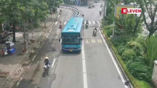 Embedded thumbnail for ဗီယက်နမ်နိုင်ငံ  ဟိုချီမင်းမြို့တွင် ညမထွက်ရအမိန့် ထုတ်ပြန်