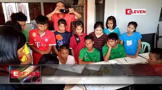 Embedded thumbnail for မဲဆောက်မြို့ရှိ SAW အထက်တန်းကျောင်း၌ ပညာသင်ကြားနေသည့် မိဘမဲ့မြန်မာကျောင်းသား(၄၆)ဦးကို ထိုင်းနိုင်ငံက နိုင်ငံသားမှတ်ပုံတင် ထုတ်ပေး 