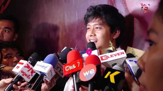 Embedded thumbnail for ဒဏ္ဍာရီမိုး ဇာတ်လမ်းကို ကြိုက်ပါတယ်လို့ ပြောပြလာတဲ့ သရုပ်ဆောင် ဒေါင်း