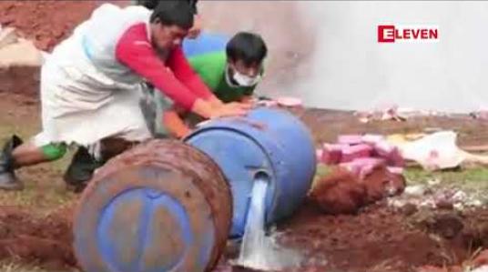 Embedded thumbnail for တောင်ကြီးမြို့၌ မူးယစ်ဆေးဝါးများနှင့် ဆက်စပ်ပစ္စည်းများ မီးရှို့ဖျက်ဆီးပွဲတွင် အက်ဆစ်ရည်များကို ညအချိန်ထိ ရဲတပ်ဖွဲ့ဝင်များ ခက်ခက်ခဲခဲ ဖျက်ဆီးခဲ့ကြရ