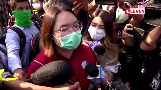 Embedded thumbnail for ပါလီမန်ပြင်ပတွင် ထိုင်းဆန္ဒပြသူများ စုရုံး