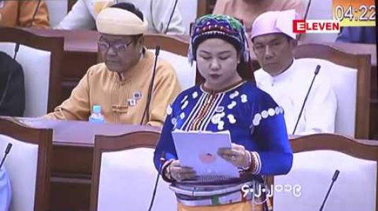 Embedded thumbnail for ပြည်ပသို့ တရားမဝင်ငွေလွှဲပေးပို့ခြင်း(Hundi)လုပ်ငန်းများလျော့နည်းပပျောက်ရေးစည်းမျဉ်းတစ်ရပ်ရေးဆွဲဆောင်ရွက်နေကာ ၂၀၁၉ ခုနှစ်အတွင်းအပြီးဆောင်ရွက်မှာဖြစ်ကြောင်းဗဟိုဘဏ်ဒုတိယဥက္ကဋ္ဌပြောကြား