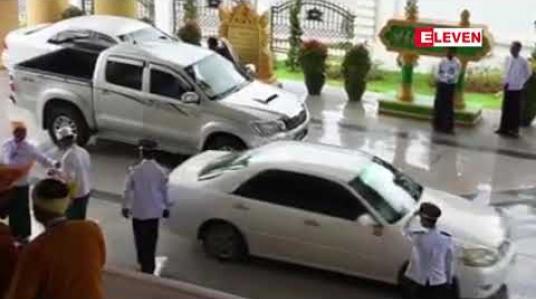 Embedded thumbnail for ဘေးအန္တရာယ်အမျိုးမျိုး ခံစားနေကြရသည့်ပည်သူများအား ပြည်နယ်အစိုးရမှ ကူညီထားရှိ အခြေအနေ