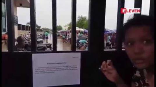 Embedded thumbnail for အလုပ်သမားများတောင်းဆိုချက် ၄၅ ချက်အတွက် ဒုတိယနေ့ဆက်လက် တောင်းဆိုဆန္ဒပြ