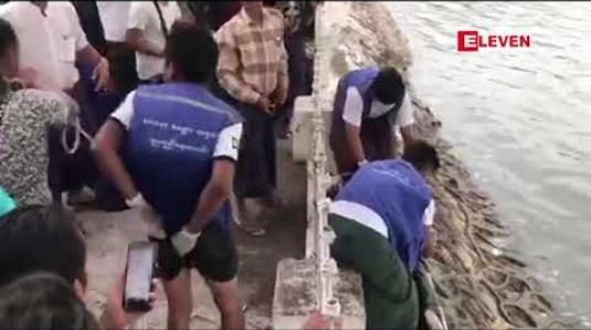 Embedded thumbnail for အသက်လေးဆယ်ဝန်းကျင်ရှိ အမျိုးသားတစ်ဦးအလောင်းအား မန္တလေးကျုံးအတွင်းတွေ့ရှိ (ရုပ်သံ) 