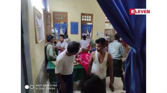 Embedded thumbnail for ဖုန်းလိုင်းမြေကျင်းတူးသည့် လုပ်သားများလိုက်ပါလာသော ၆ဘီးယာဉ်တစ်စီး အုတ်တွင်းမြို့နယ် ပဲခူးရိုးမတောင် ပေါ်တွင်တိမ်းမှောက်ရာမှ ၁၄ဦးသေဆုံး၍ ၂၀ဦးခန့်ထိခိုက်ဒဏ်ရာရ