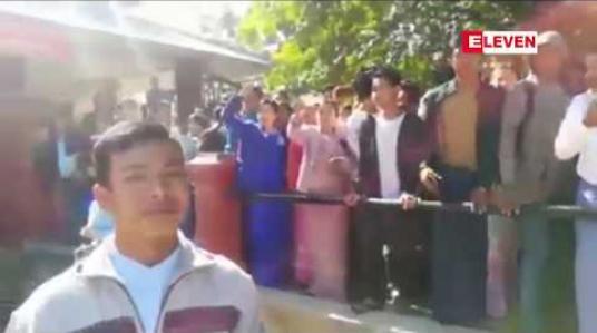 Embedded thumbnail for ရတနာပုံတက္ကသိုလ်ပါမောက္ခ(ဌာနမှူး)နှင့် သတင်းမီဒီယာသမားများအကြားဖြစ်ပွားခဲ့သည့် ပြဿနာနှင့်ပတ်သက်၍ စုံစမ်းစစ်ဆေးရန်ဖွဲ့စည်းခဲ့သော ကော်မတီ၏တာဝန်ဆောင်ရွက်မှုများအား ကန့်ကွက်မှု၊တားဆီးမှု၊ နှောင့်ယှက်မှုပြုခြင်းသည် ပြည်သူ့ဝန်ထမ်း၏ တာဝန်အရဆောင်ရွက်မှုကို နှောင့