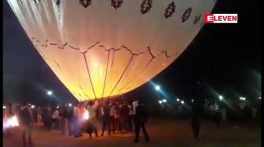Embedded thumbnail for ကယားပြည်နယ် တန်ဆောင်တိုင်ပွဲတွင် ပထမအကြိမ် မီးပုံးပျံပြိုင်ပွဲ နှင့်လွှတ်တင်ပူဇော်ပွဲ ထည့်သွင်းကျင်းပ 