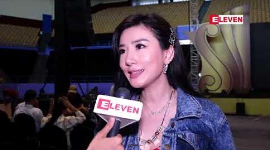 Embedded thumbnail for ရုပ်ရှင်၊ ဂီတ၊ သဘင်နှင့် မော်ဒယ်လ်အနုပညာရှင်ပေါင်းများစွာရဲ ့ထူးခြားတဲ့တင်ဆက်မှုတွေကိုမြင်တွေ ့ရမယ့် “ရှုတိုင်းယဉ်၊ ဆင်တိုင်းလှ၊ ဝတ်စားဆင်ယင်ထုံးဖွဲ ့မှုပြပွဲ”