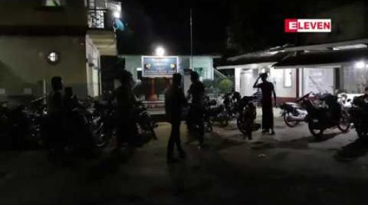 Embedded thumbnail for ပဲခူးမြို့တွင် မူးယစ်ရမ်းကားနေသူမှ လာရောက်ဖမ်းဆီးသည့် ရဲတပ်ကြပ်ကြီး၏သေနတ်ကို ဝင်လု