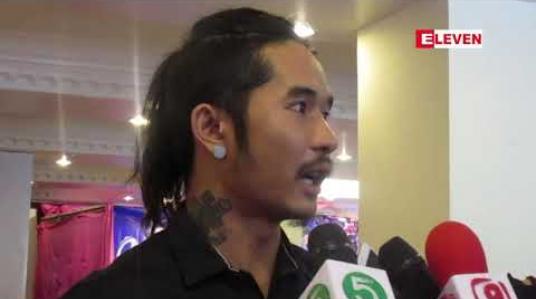 Embedded thumbnail for နောက်ကျောလို သီချင်းအမျိုးအစားနဲ့ ပြိုင်ပွဲတွေမှာဆုတွေမရှိဖူးဘူး ၊သီချင်းကြောင့်မဟုတ်ဘဲ ကောင်းတဲ့သူဆို ဘာသီချင်းနဲ့ပဲပြိုင်ပြိုင် ရမှာပဲ လို့ဆိုတဲ့ ရေမွန် 