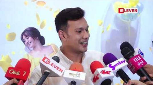Embedded thumbnail for အနုပညာအလုပ်စလုပ်ထဲက ခင်မင်လာတဲ့ သက်မွန်မြင့်ရဲ့ BFFတွေပဲသိနိုင်တဲ့ လျို့ဝှက်ချက်တွေကိုပြောပြလာတဲ့ ဖြိုးငွေစိုး