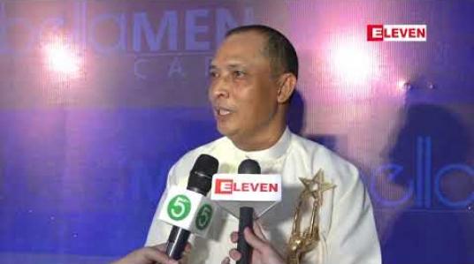 Embedded thumbnail for အကယ်ဒမီဆုတွေထဲမှာ ရုပ်ရှင်အသံဆုက ဟိုးအောက်ဆုံးလောက်မှာရှိနေတာပါ လို့ဆိုခဲ့တဲ့ အကယ်ဒမီ ကိုအေး 