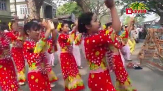 Embedded thumbnail for ကလေးမြို့ရဲ့ မြန်မာရိုးရာသင်္ကြန်ပွဲတော် သင်္ကြန်အကြိုနေ့ ကို စည်ကားစွာကျင်းပခဲ့ (ရုပ်သံ)