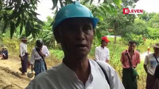 Embedded thumbnail for မြေယာပြဿနာများနှင့် ပတ်သက်၍ လေးမျက်နှာမြို့၌ တိုင်းဒေသကြီး လွှတ်တော်ကိုယ်စားလှယ်နှင့် မြေစာရင်းဦးစီးမှူးအား လူ ၆၀ ခန့် ဆန္ဒပြ