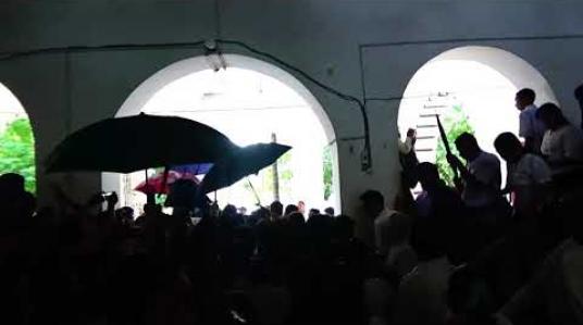 Embedded thumbnail for အဂတိလိုက်စားမှုတိုက်ဖျက်ရေး ဥပဒေဖြင့် ဖမ်းဆီးခံ ရသည့် BPI ဆေးဝါးစက်ရုံမှ စက်ရုံမှူး ဒေါက်တာအောင်ဇော် အား အင်းစိန်မြို့နယ်တရားရုံး၌ ရမန်ယူ 