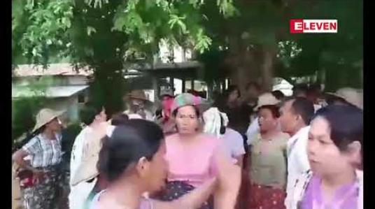 Embedded thumbnail for လျှပ်စစ်မီးကြိုးသွယ်တန်းစဉ် ပဋိပက္ခများကြောင့် ၇ လကျော် လျှပ်စစ်မီး ဖြတ်ခံခဲ့ရသည့် မိတ္တီလာမြို့နယ်ရှိ မြာကျေးရွာတွင် လျှပ်စစ်မီး ပြန်ရပြီဖြစ်သော်လည်း ရွာသားအချို့ကို အမှုဖွင့်ထားမှု ဆက်ရှိနေဆဲဖြစ်  