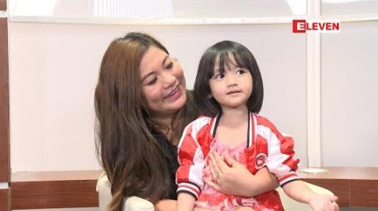 Embedded thumbnail for ဇာတ်ပို ့သရုပ်ဆောင် အိတုန် ရဲ ့ချစ်စရာသမီး မှာဘယ်လိုထူးခြားချက်တွေရှိလဲ 