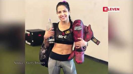 Embedded thumbnail for UFC အမျိုးသမီးဖိုက်တာ ပေါ်ယာနာဗီယာနာ လုယက်သူကို ပြန်လည်တိုက်ခိုက်၍ ရဲလက်အပ်ခဲ့