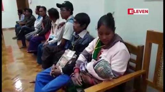 Embedded thumbnail for လွိုင်ကော်မြို့နယ်အတွင်း စရဖအရာရှိဟောင်းတစ်ဦးနှင့် ဒေသခံတောင်သူများ မြေယာအငြင်းပွားနေမှု တစ်ခုနှင့်ပတ်သက်၍ ပြည်နယ်လွှတ်တော်ကော်မတီ ကြားနာမှု ဆက်လက်ပြုလုပ် 
