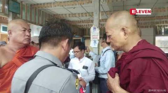 Embedded thumbnail for မလှိုင်မြို့နယ် ရွှေပေါ်ကျွန်းသာသနာ့မြေပေါ်တွင် ဆရာတော်နှင့် ကျေးရွာသားများ ပဋိပက္ခဖြစ်ပွားရာမှ ဘုန်းကြီးကျောင််း ဖျက်ဆီးခံရကာ ဆရာတော်တစ်ပါးနှင့် ရွာသားအချို့ ဒဏ်ရာရ 