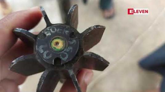 Embedded thumbnail for ကော့ကရိတ်မြို့တွင်းပစ်ခတ်မှုဖြစ်ပြီးနောက် ဆောက်လက်စ လူနေအိမ်ဘေးသို့ လက်နက်ကြီးကျည်များကျရောက်ခဲ့ 
