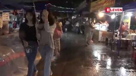 Embedded thumbnail for  ပုဇွန်တောင် ရေကျော်ပွဲစျေး စတင်ကျင်းပ(ရုပ်သံ)
