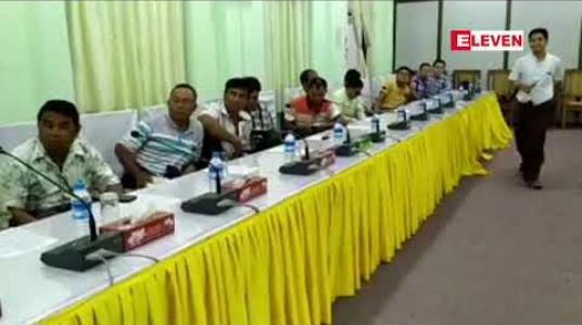 Embedded thumbnail for ရေနံစိမ်းသယ်ယူရာတွင် ဥပဒေနှင့်ညီသည့်ယာဉ်များကို ပြောင်းသုံးရန် တိုင်းဝန်ကြီးချုပ်တိုက်တွန်း