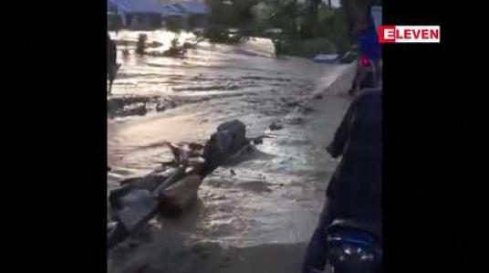 Embedded thumbnail for အင်ဒိုနီးရှားတွင်ရေကြီးမှုကြောင့်သေဆုံးသူ ၈၉ ဦးအထိမြင့်တက်လာပြီးလူဒါဇင်နဲ့ချီပျောက်ဆုံးလျက်ရှိ 
