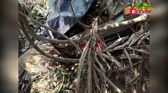 Embedded thumbnail for စစ်ကိုင်းတိုင်းဒေသကြီး ဗန်းမောက်မြို့နယ်ရှိ ဇလုံတောင် တောင်တက်လမ်းတွင် မော်တော်ယာဉ်တစ်စီး တိမ်းမှောက်မှုကြောင့် လူသုံးဦး သေဆုံးပြီး လူ ၁၇ ဦး ထိခိုက်ဒဏ်ရာရရှိ