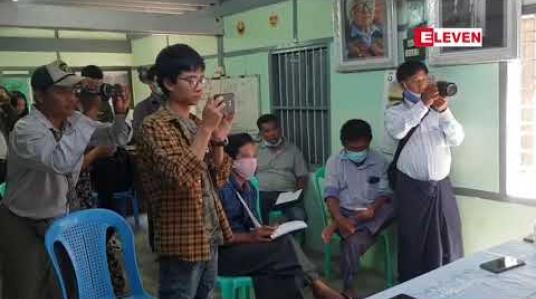 Embedded thumbnail for ပြင်ဦးလွင်၊ ထုံးဘိုကျေးရွာအုပ်စုတွင် COVID-19 အကြောင်းပြပြီးရာအိမ်မှူးကတစ်အိမ်ထောင်လျှင်ကျပ်တစ်သောင်းမှသုံးသောင်းအထိကောက်ခံမှုအားအရေးယူပေးရန်တိုင်ကြား 