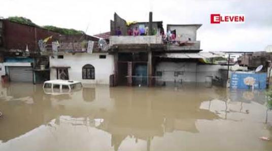 Embedded thumbnail for အိန္ဒိယတွင် မိုးများခဲ့သဖြင့်  သြရိသပြည်နယ်တွင် ၁၇ ဦးသေဆုံး