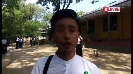 Embedded thumbnail for ပခုက္ကူပညာရေးကောလိပ်ရှိသင်တန်းသားများက အဝေးသင်တက်ရောက်ချိန် လစာဖြတ်ခြင်းမပြုရေး အပါအဝင် အချက်သုံးချက်ကိုတောင်းဆိုသည့် ဖဲကြိုးစိမ်းလှုပ်ရှားမှုပြုလုပ်